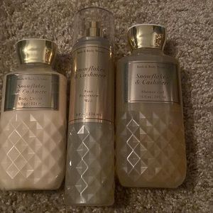 Snowflakes & Cashmere set